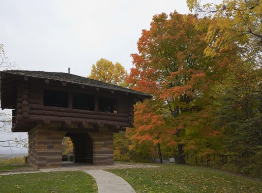 File:Torre de observación, Parque Estatal Brown County, Indiana, Estados  Unidos, 2012-10-14, DD 02.jpg - Wikimedia Commons