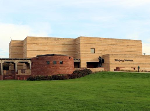 File:Indianapolis, eiteljorg museum, esterno 00 - cropped.jpg - Wikimedia  Commons