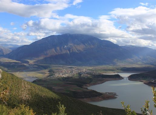 File:Gjallica dhe Pellgu i Drinit..JPG - Wikimedia Commons