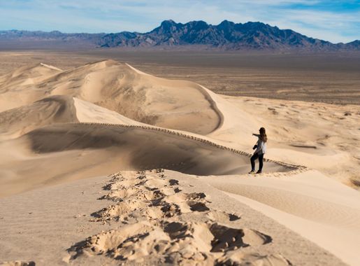 File:Kelso Dunes in the Mojave Preserve (49532113761).jpg - Wikimedia  Commons