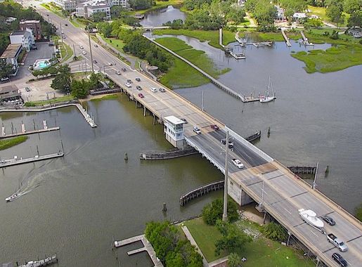 File:Aerial view of C. Heide Trask Memorial Bridge - Wrightsville Beach, NC  (2019).jpg - Wikimedia Commons