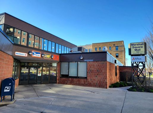 File:Marshall Square Mall at Syracuse University.jpg - Wikimedia Commons