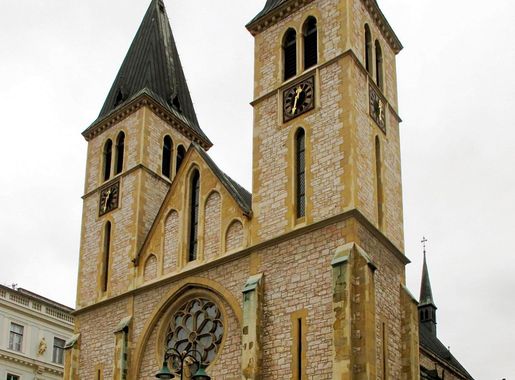 File:Bosnien catholic church in Sarajevo-2.jpg - Wikipedia