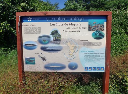 Fichier:Panneau îlot Bandrélé.jpg — Wikipédia