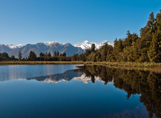 File:Lake Matheson (New Zealand) just after the sunrise.jpg - Wikipedia
