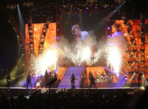 The Red Tour – Wikipedia tiếng Việt