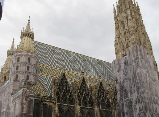 File:Exterior of St. Stephen's Cathedral, Vienna-2.jpg - Wikimedia Commons