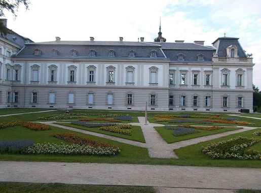 File:Festetics Palace main building south wing and extension in Keszthely,  2016 Hungary.jpg - Wikimedia Commons