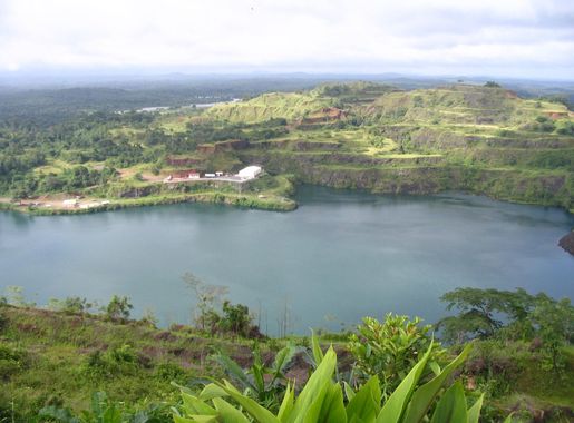 File:Bomi lake.jpg - Wikipedia