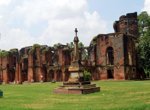 File:Residency at Lucknow in ruins.jpg - Wikimedia Commons