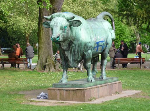File:Frankfurt Günthersburgpark 742-h.jpg - Wikimedia Commons