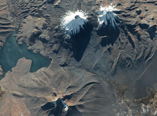 File:ISS069-E-023100 lrg twin volcanoes in the Andes Mountains.jpg -  Wikimedia Commons