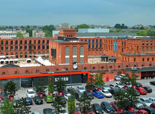 File:Centrum Handlowe Manufaktura w Łodzi 05.JPG - Wikipedia