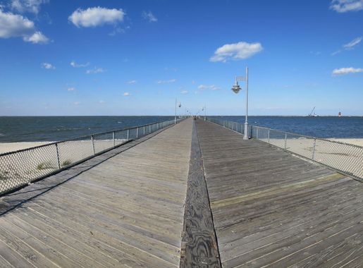 File:Fishing Pier, Cape Henlopen State Park - panoramio.jpg - Wikimedia  Commons