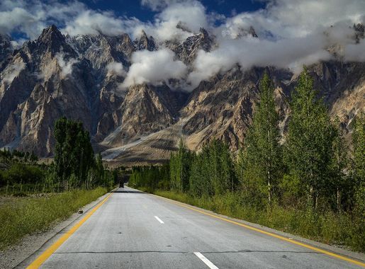 File:Passu Cones (Karakoram Highway view).jpg - Wikimedia Commons