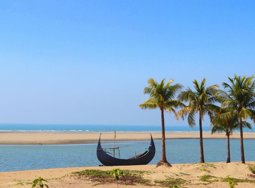 File:Inani Beach in the day (21 February 2014).jpg - Wikimedia Commons