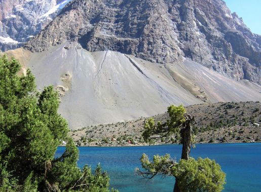 File:Tajikistan Fan-Mountains - landscape 06.JPG - Wikimedia Commons