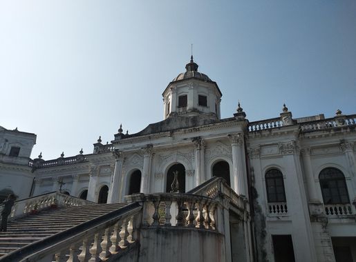 File:Front view of Tajhat Landlord's Palace in Rangpur, Bangladesh.jpg -  Wikimedia Commons