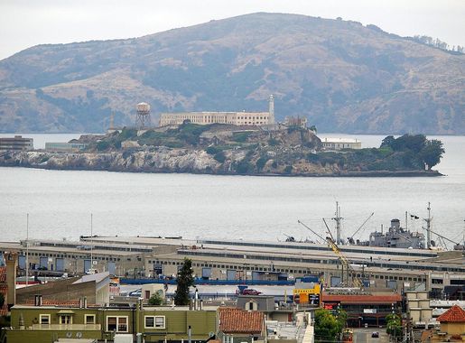 File:View of Alcatraz Island from Fisherman's Wharf.jpg - Wikimedia Commons