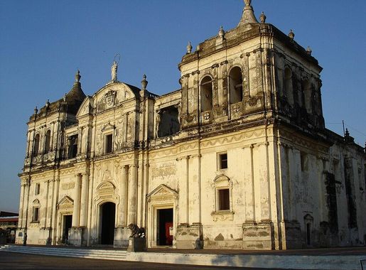 File:Kathedrale Leon 2.JPG - Wikimedia Commons