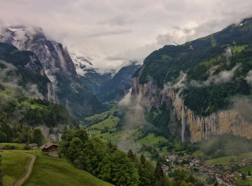 File:1 lauterbrunnen valley 2012.jpg - Wikipedia