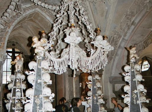 File:Kutna Hora, Sedlec 2.JPG - Wikimedia Commons