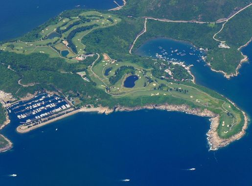 File:The Clearwater Bay Golf & Country Club 201407-1.jpg - Wikipedia