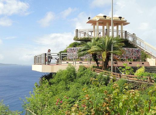File:Puntan Dos Amantes (Guam) - DSC01150.JPG - Wikimedia Commons