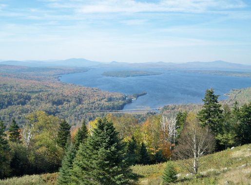 File:Rangeley Lakes Scenic Byway - Fall Colors at the Height of Land  Lookout - NARA - 7721167.jpg - Wikimedia Commons