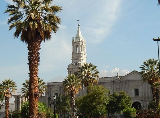 File:Plaza de Armas Arequipa.JPG - Wikimedia Commons