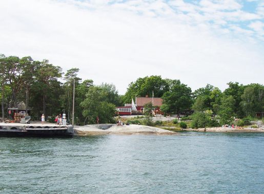 File:Finnhamns brygga 2009.JPG - Wikimedia Commons