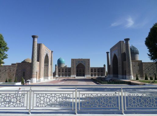File:Registan square 2014.JPG - Wikipedia