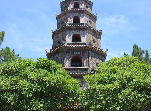 File:ThienMuPagoda.jpg - Wikipedia