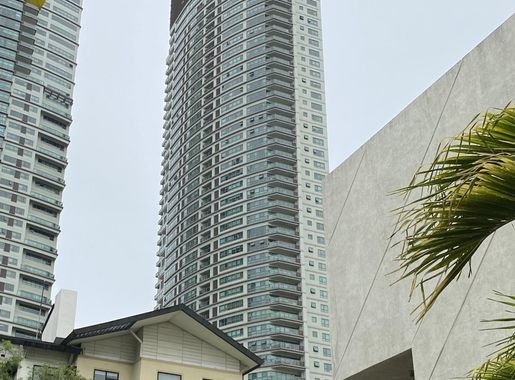 File:The Residences in Greenbelt - Manila Tower in 2022.jpg - Wikipedia