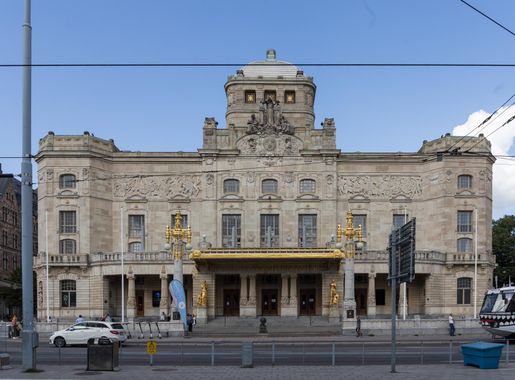 File:Stockholm - Dramaten - 20190815-02.jpg - Wikimedia Commons