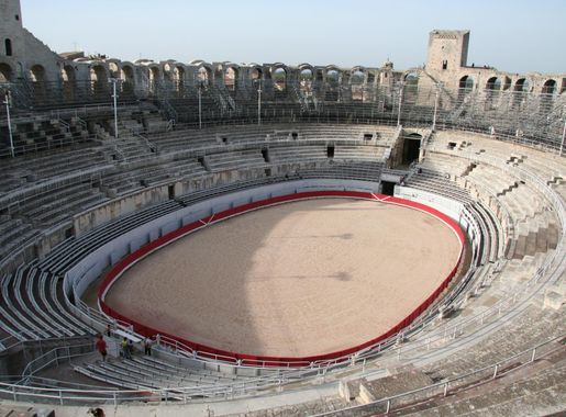 Arles Amphitheatre - Wikipedia
