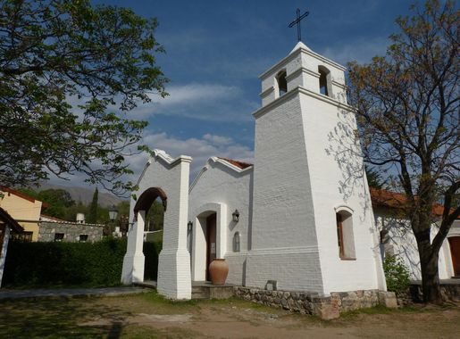 Archivo:Capilla del Rosario de Piedra Blanca.JPG - Wikipedia, la  enciclopedia libre