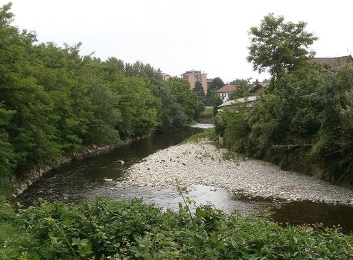 File:Fiume Seveso 4.JPG - Wikipedia