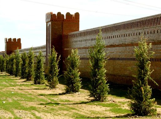 File:Ganja fortress 1.JPG - Wikimedia Commons