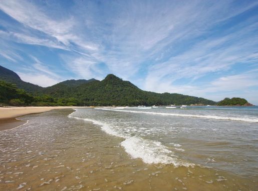 File:Praia de Dois Rios, Ilha Grande 02.jpg - Wikimedia Commons