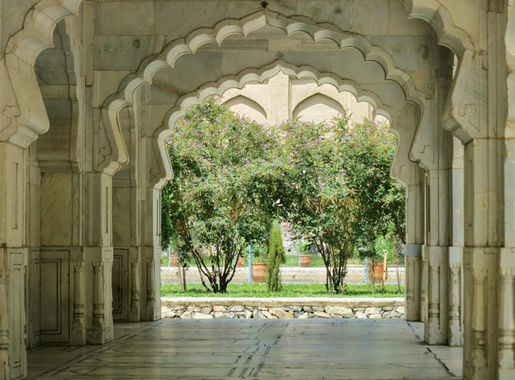 File:Bagh-e Babur garden in Kabul 01.jpg - Wikimedia Commons