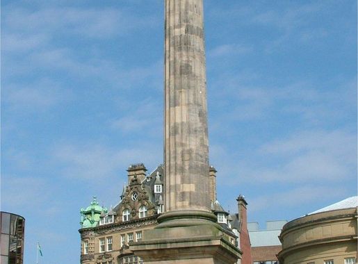 File:Grey's Momument and Momument station - Newcastle upon Tyne - England -  130804.jpg - Wikipedia