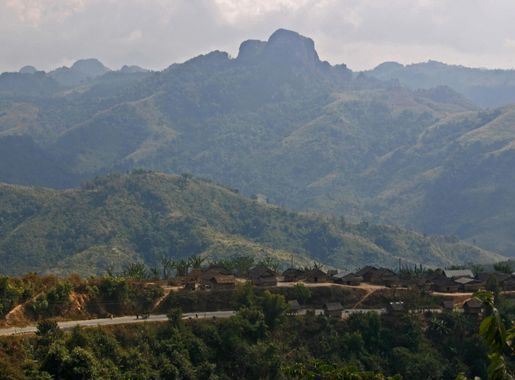 File:Phou Khoun-28-Landschaft-gje.jpg - Wikipedia