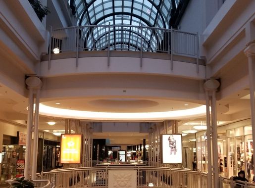 File:Circle Centre Mall Downtown Indianapolis, IN November 2018 -  45577732855.jpg - Wikimedia Commons