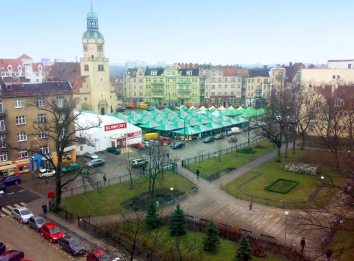 File:Rynek Wildecki Poznan.jpg - Wikimedia Commons