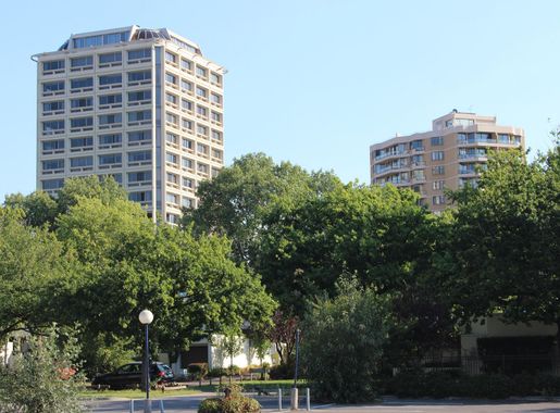 File:Kingston, ACT high rises.JPG - Wikimedia Commons