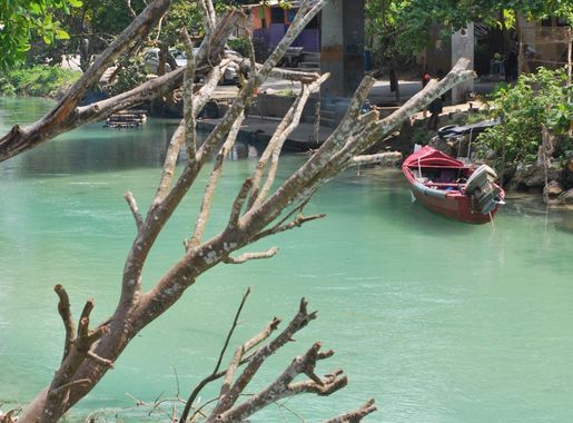 File:Katinka Zuchowicz Photography Jamaica White River Ocho Rios St. Anns  Bay bridge river boat boatride fishermen village fishermen landscape ocean  beach water Jamajka Rzeka Biala rasta DSC 2190-1.JPG - Wikimedia Commons