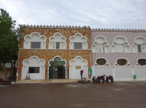 File:Fujairah Museum entrance.jpg - Wikimedia Commons