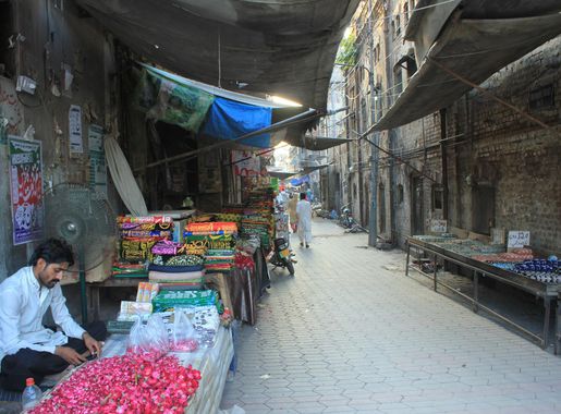 File:Hazrat Pir Makki Street.JPG - Wikimedia Commons