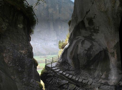 File:Trummelbach.JPG - Wikimedia Commons